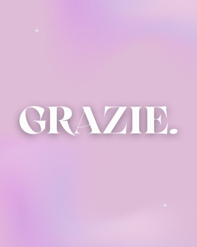 Grazie.
Per il vostro affetto e la vostra vicinanza,
per il vostro supporto e la vostra presenza.
Sono giorni difficili e sentirvi vicino è il dono più importante e buono che potessi ricevere. In ogni istante.
Ve ne sono grata, infinitamente. Perché è proprio in questi momenti più complessi che l'amore delle nostre persone speciali funge da scudo e da culla.
Grazie a voi per esserci stati.
Grazie a voi per esserci. Sempre. 💗