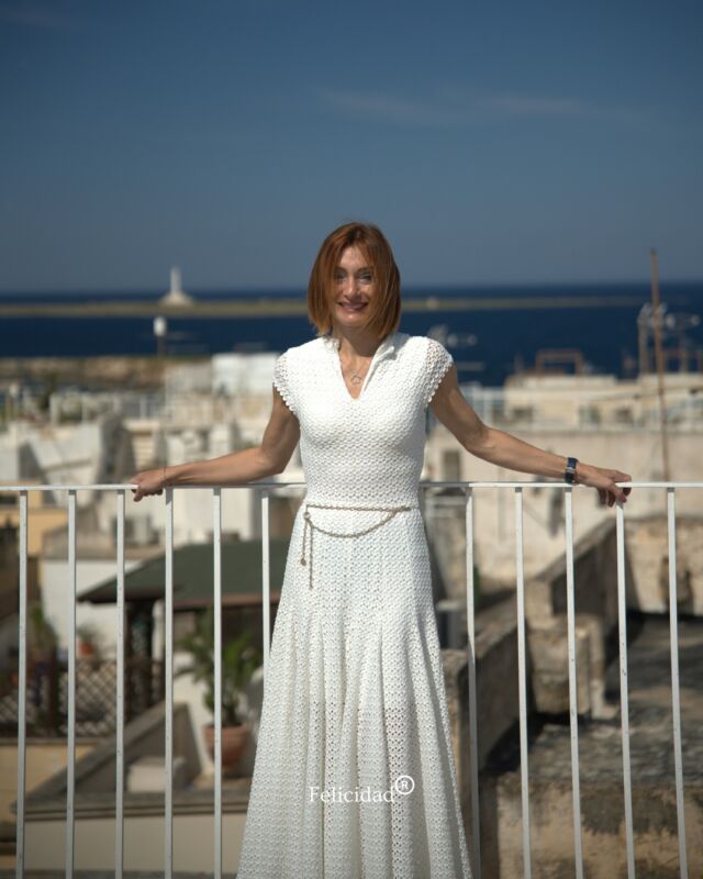 Ci sono giorni in cui tutto quello di cui hai bisogno è sentirti compreso/a.

Perché ci sono dolori che non si spiegano facilmente.
Ci sono mancanze che continuano a farsi sentire anche quando impari a conviverci.
Ci sono domande senza risposte che restano lì, anche dopo tanto tempo. E pesano.

Ma sai una cosa?

Il primo passo per smettere di soffrire è smettere di sentirti solo/a dentro la tua sofferenza.

___
💖 Desideri vivere la tua esperienza medianica con me o iscriverti ai miei corsi?
🌺 Contattami. 🌺

___
#consulto #spirituale #anime #sensitiva #medium #medianità

Medium Lugano
Medium Italia
Sensitiva Lugano
Sensitiva Italia
Crescita spirituale
Regressione spirituale

🤍